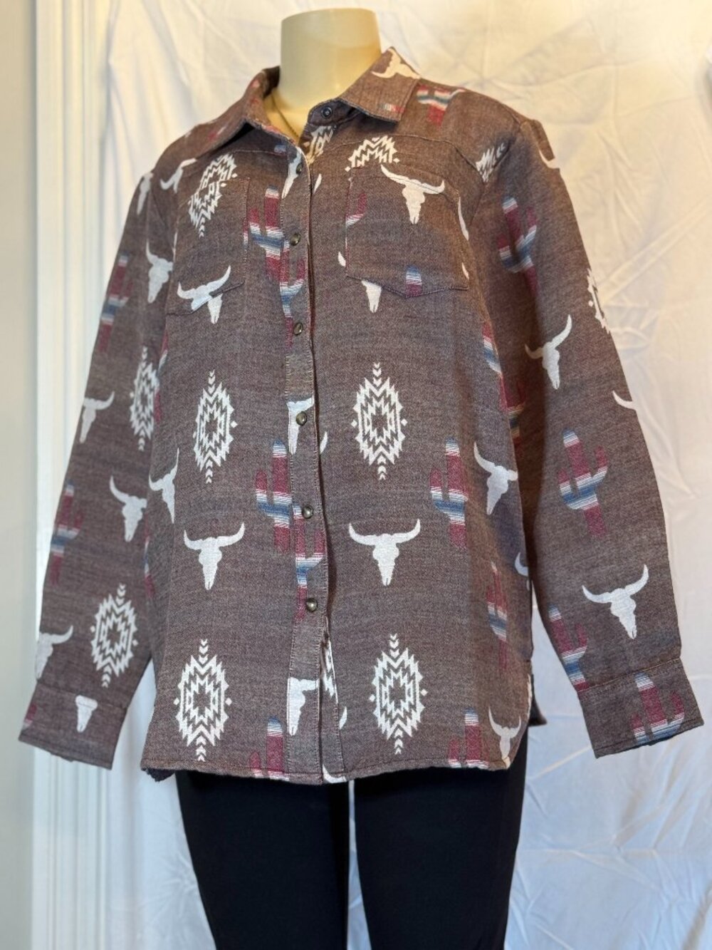 Shyanne Chocolate soft Southwestern LS Snap Shirt Women's S New With Tags!